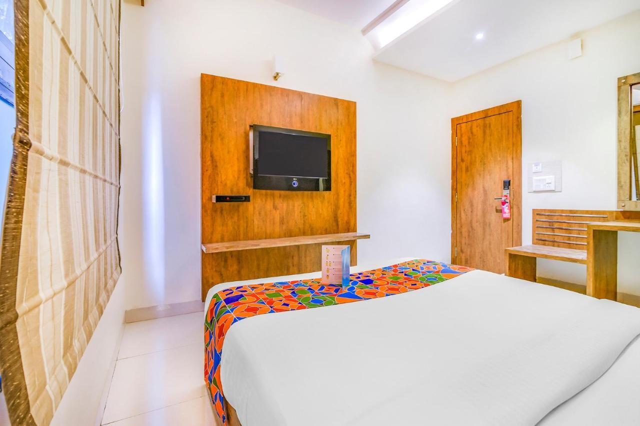 Fabhotel Arastu Nampally Хайдарабад Экстерьер фото