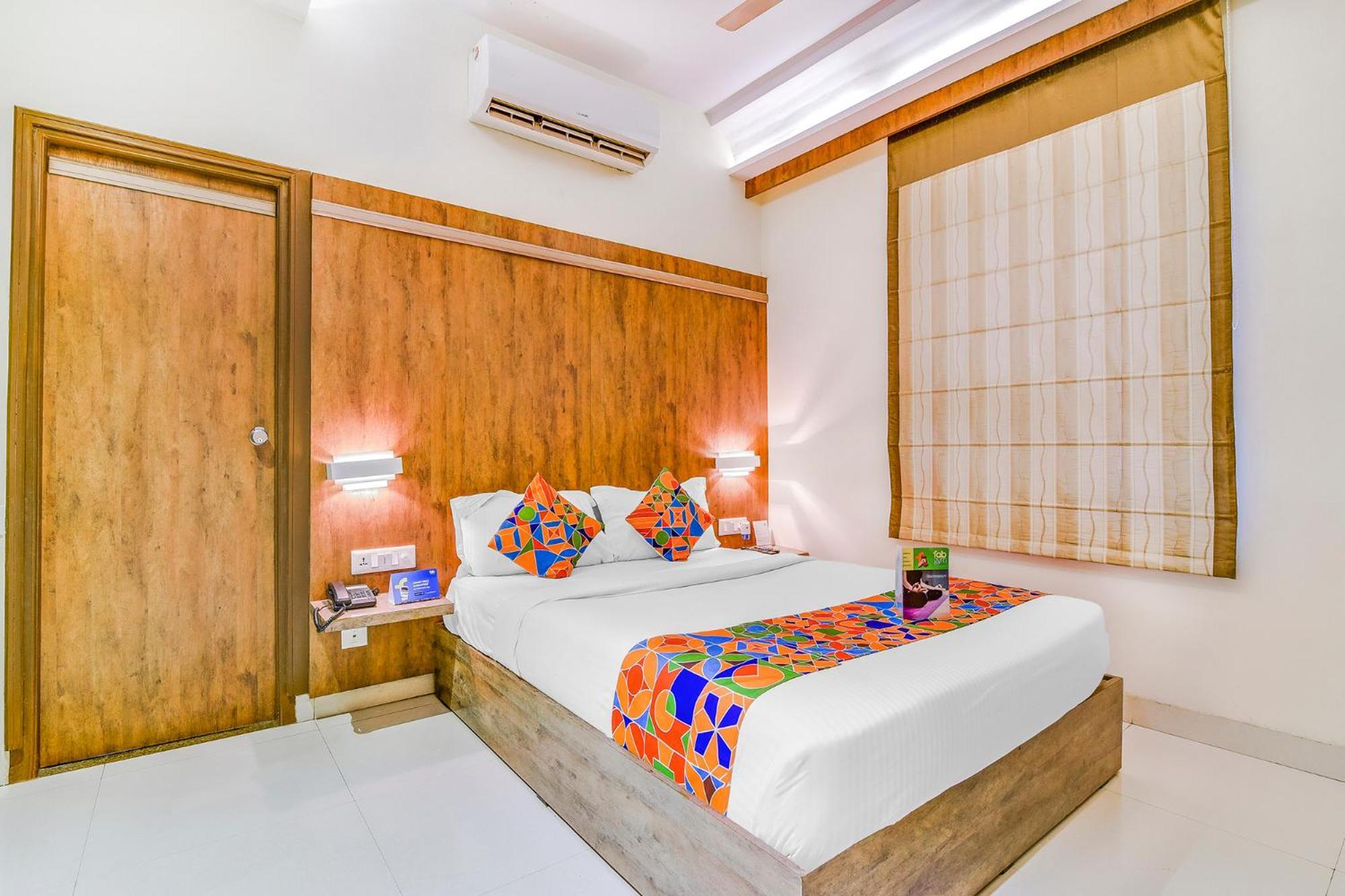 Fabhotel Arastu Nampally Хайдарабад Экстерьер фото